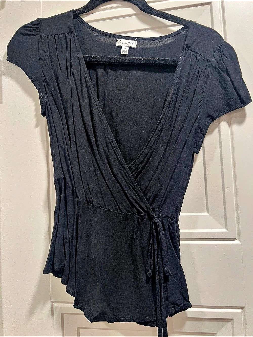 love fire Black Wrap Front Top Size Small